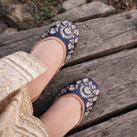 Blue  casual  Khussa