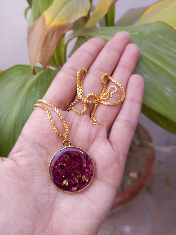 Flat Pressed Resin Preserved Fresh Petal Charms Epoxy Dried Flowe Rose Pendent  jewelry