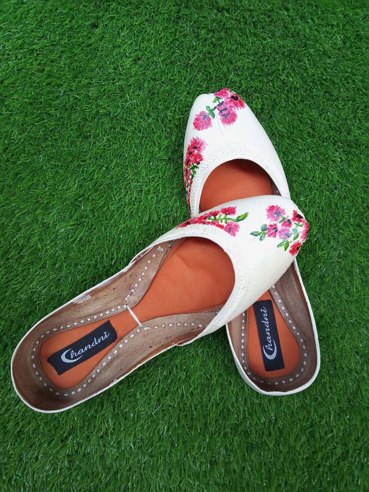 CHP_405_White ROSE  Hand Painted  Khussa