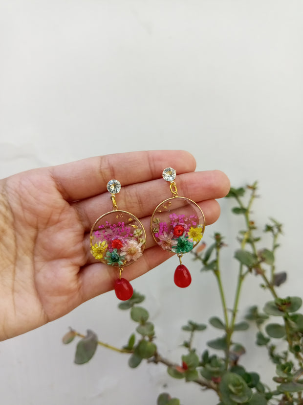 Flat Pressed Resin Preserved Multi Flower Round  Pendant and Earring Set