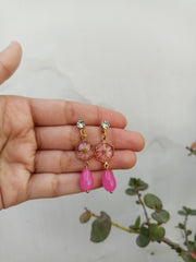 FLAT PRESSED RESIN PRESERVED  PINK  MINI  FLOWER HONEYCOMB PENDANT AND   EARRINGS SET