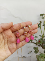 FLAT PRESSED RESIN PRESERVED  PINK  MINI  FLOWER HONEYCOMB PENDANT AND   EARRINGS SET