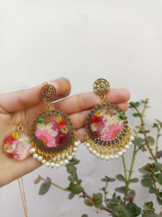 Flat Pressed Resin Preserved Multi  Flower Transparent Pendant and  Jhumka Set