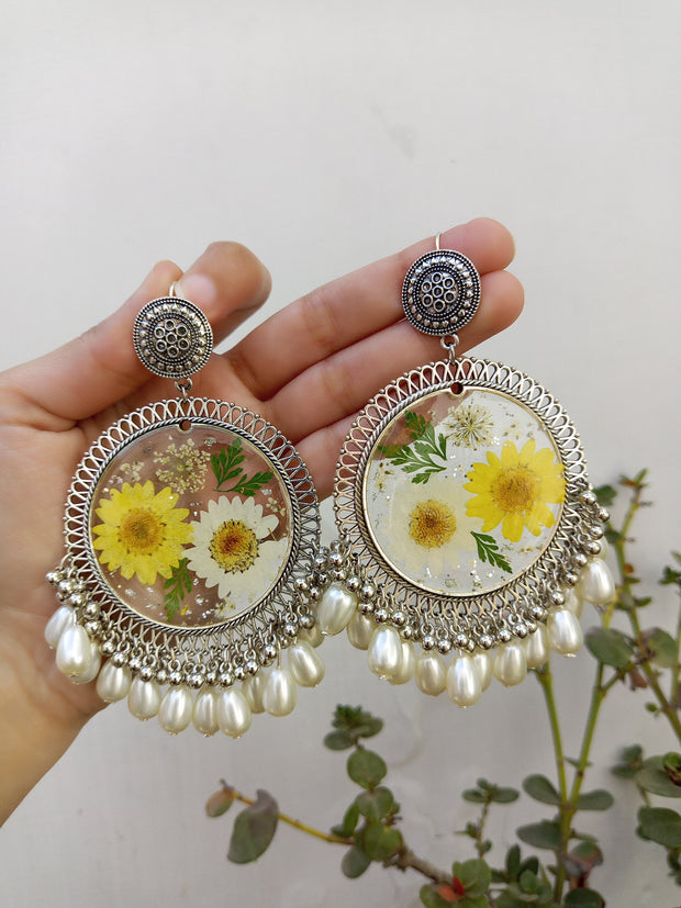 RESIN PRESERVED YELLOW WHITE  DAISY  FLOWER JHUMKA  EARRINGS
