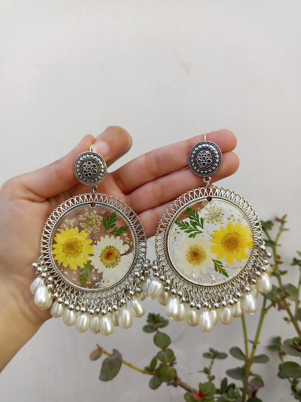 RESIN PRESERVED YELLOW WHITE  DAISY  FLOWER JHUMKA  EARRINGS