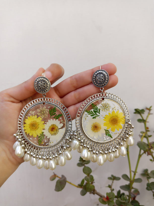RESIN PRESERVED YELLOW WHITE  DAISY  FLOWER JHUMKA  EARRINGS