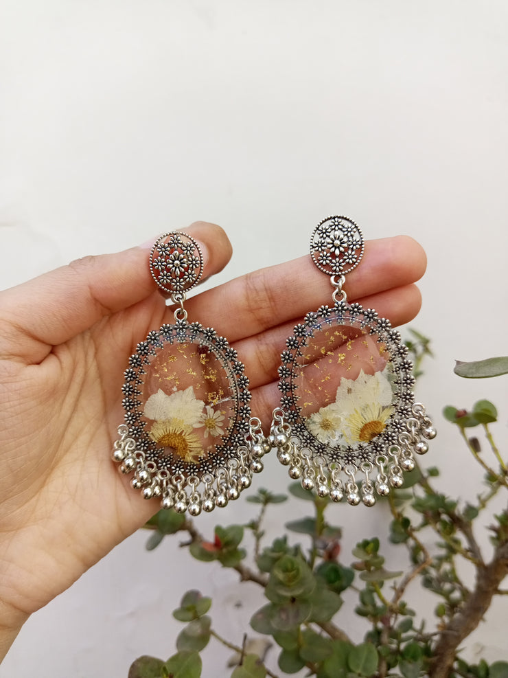 Flat Pressed Resin Preserved  White  Flower  Transparent Oval  Jhumka