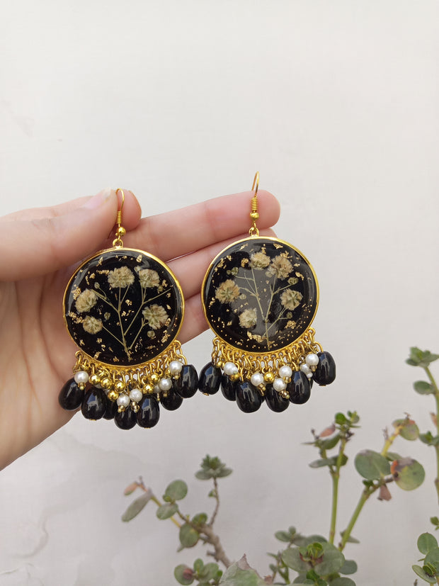 Flat Pressed Resin Preserved Baby Breaths Flower Black  Pearls Hanging  Earrings