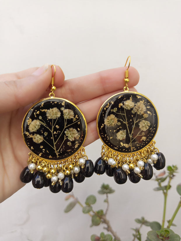 Flat Pressed Resin Preserved Baby Breaths Flower Black  Pearls Hanging  Earrings