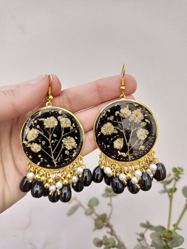 Flat Pressed Resin Preserved Baby Breaths Flower Black  Pearls Hanging  Earrings