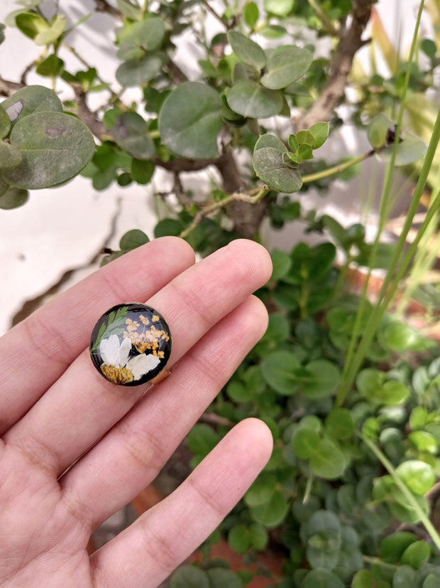 Flat Pressed Resin Preserved Fresh  Epoxy Dried Flower Black Big Ring