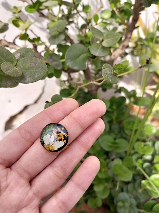 Flat Pressed Resin Preserved Fresh  Epoxy Dried Flower Black Big Ring