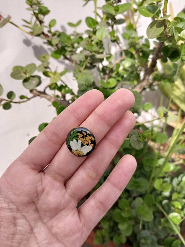 Flat Pressed Resin Preserved Fresh  Epoxy Dried Flower Black Big Ring