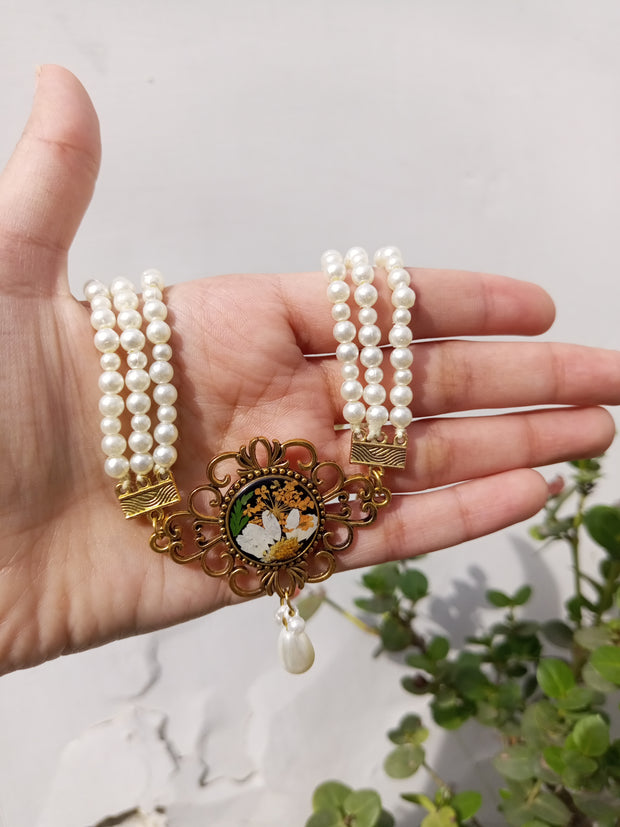 Flat Pressed Resin Preserved Fresh  Epoxy Dried Flower Atique Oval  Earrings