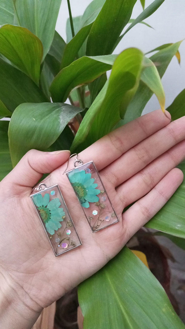 Fashion Transparent Dried Flower Elegant Rectangle Earrings For Women Resin Daisy Earring