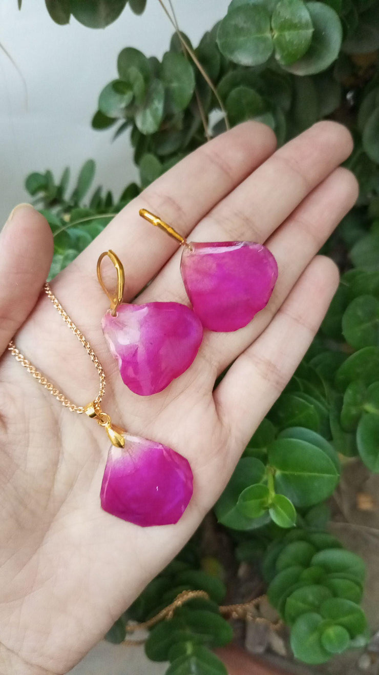 Resin Preserve Rose Petals Earrings and pendent set