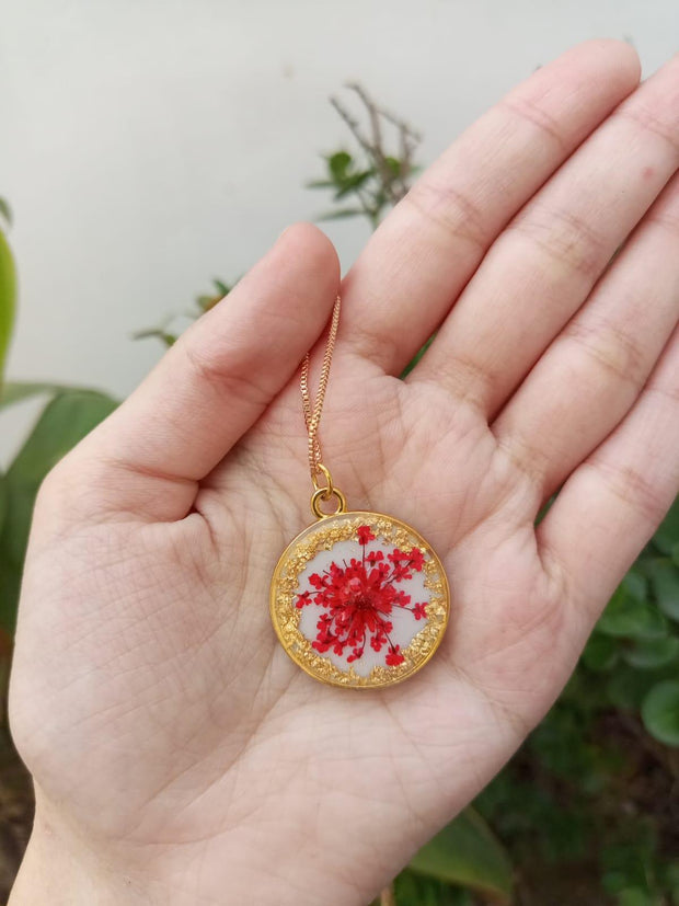 RESIN PRESERVED DOUBLE SIDE PENDENT (WITH CHAIN)