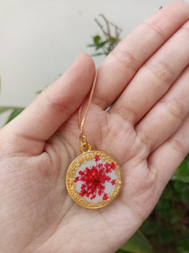 RESIN PRESERVED DOUBLE SIDE PENDENT (WITH CHAIN)