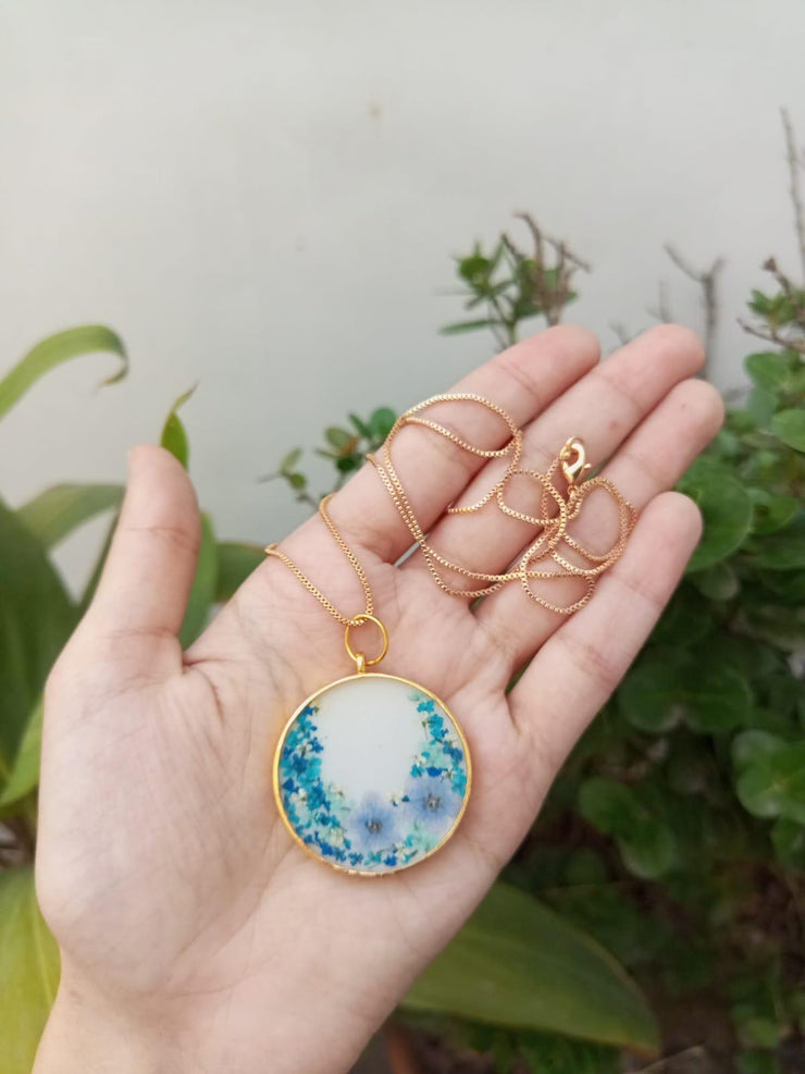 FLOWER ROUND PENDENT(WITH CHAIN)