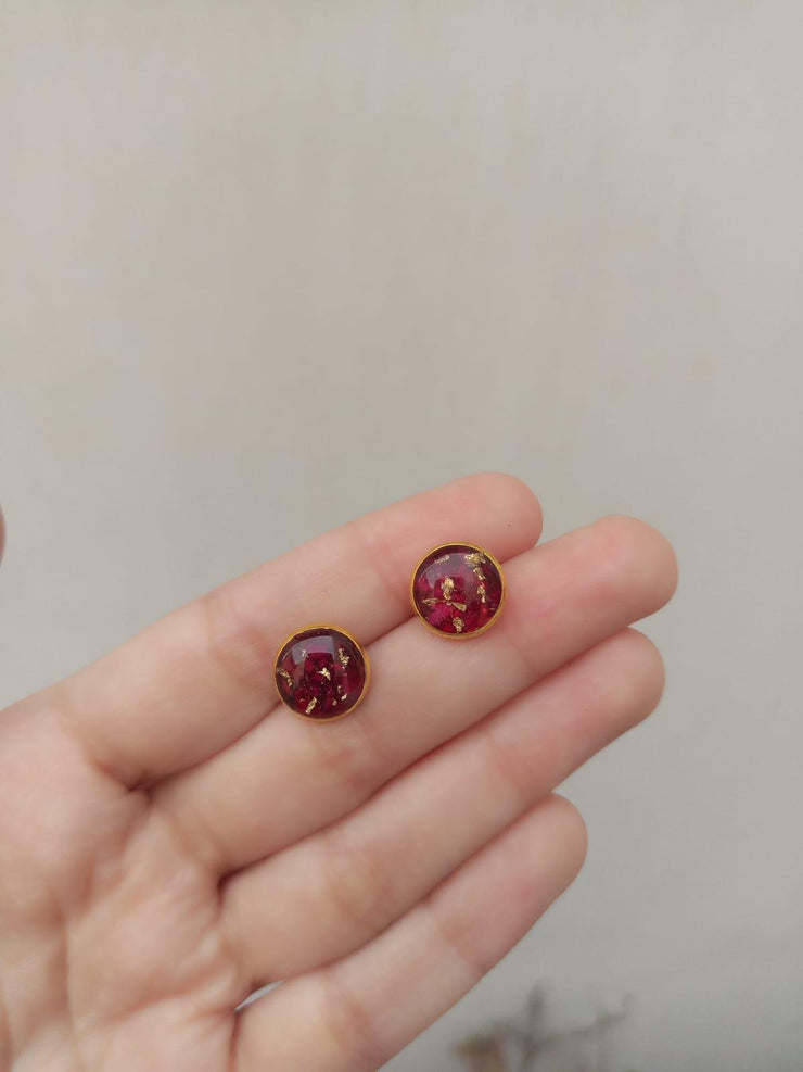 FLAT PRESSED RESIN PRESERVED FRESH PETAL EAR STUDS