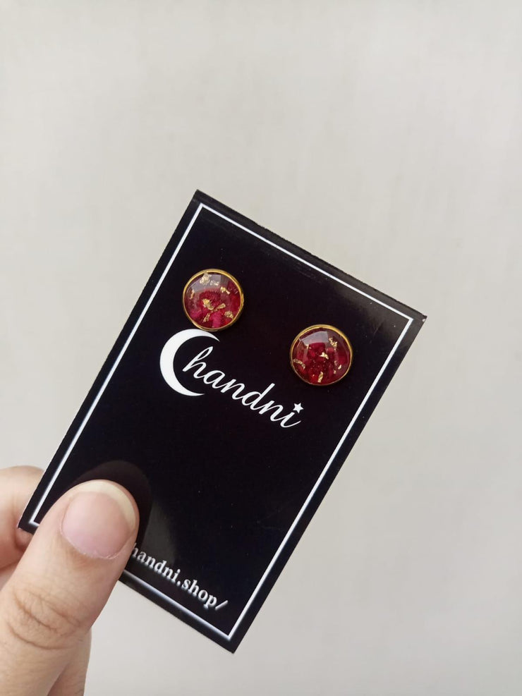 FLAT PRESSED RESIN PRESERVED FRESH PETAL EAR STUDS