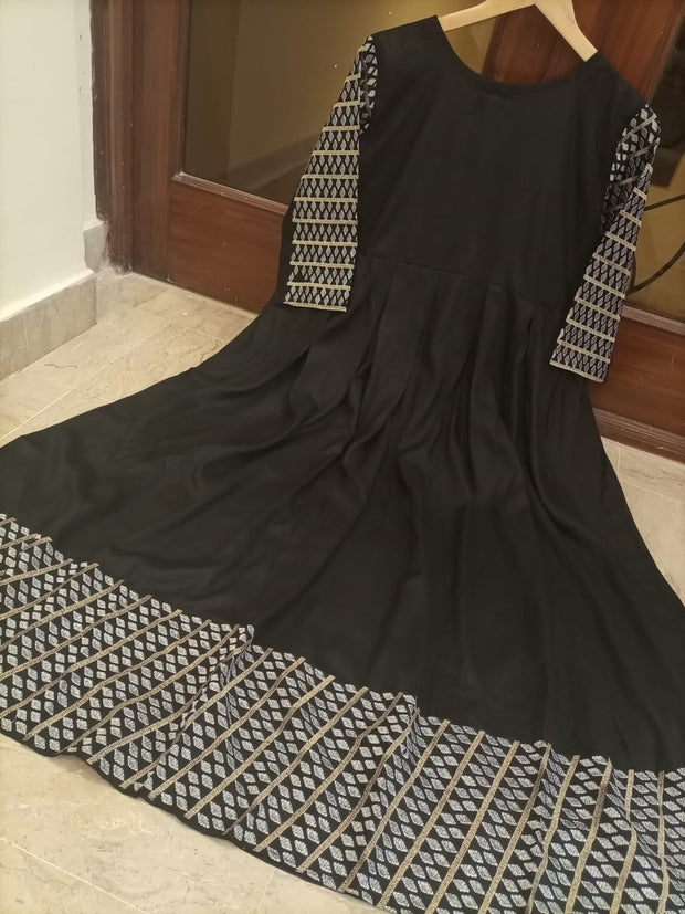 Black Embroidery Long Maxi