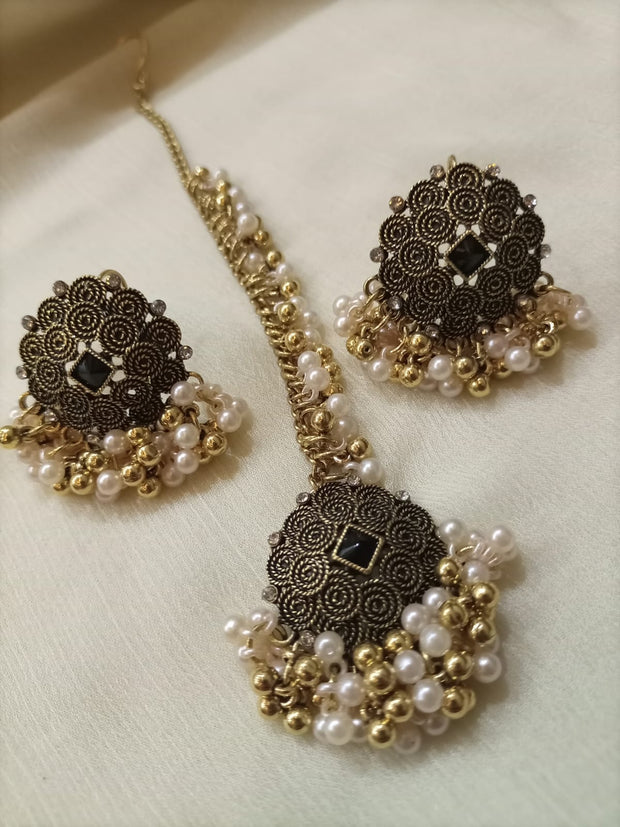 Bindiya and Earrings Set