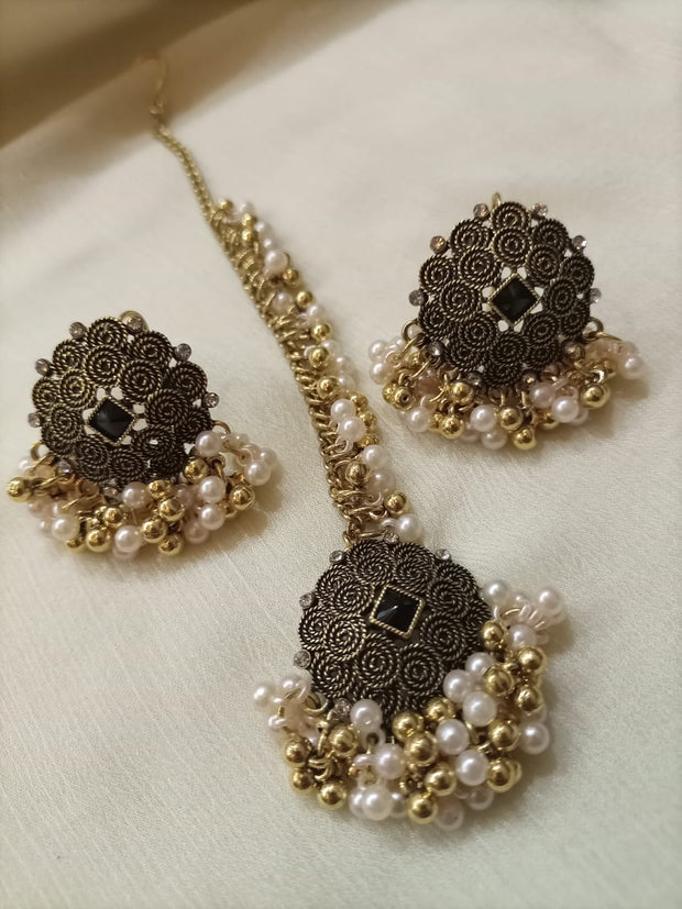 Bindiya and Earrings Set
