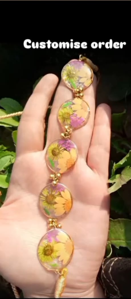 preserve flower in jhumka ,rings,necklace and bindiya set ( custom design)