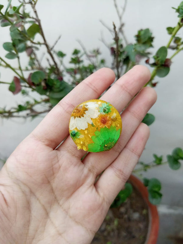 Flat Pressed Resin Preserved Fresh Petal Charms Epoxy Dried Flower Mehandi Theme Ring