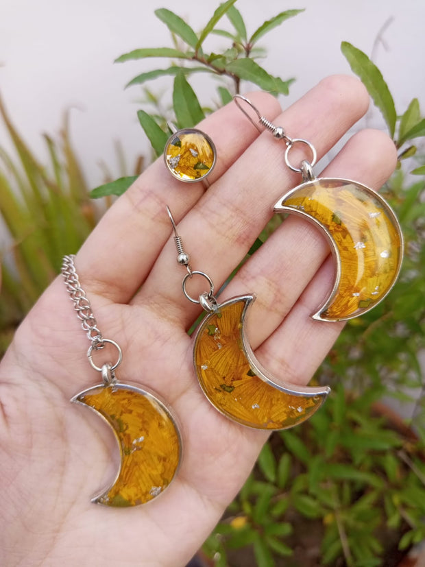 RESIN PRESERVED FRESH CRUSH SUNFLOWER RING