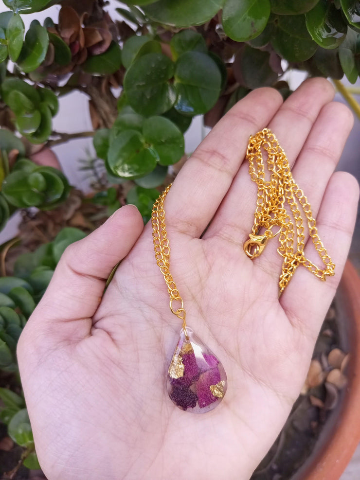 Flower pendent with chain jewelry