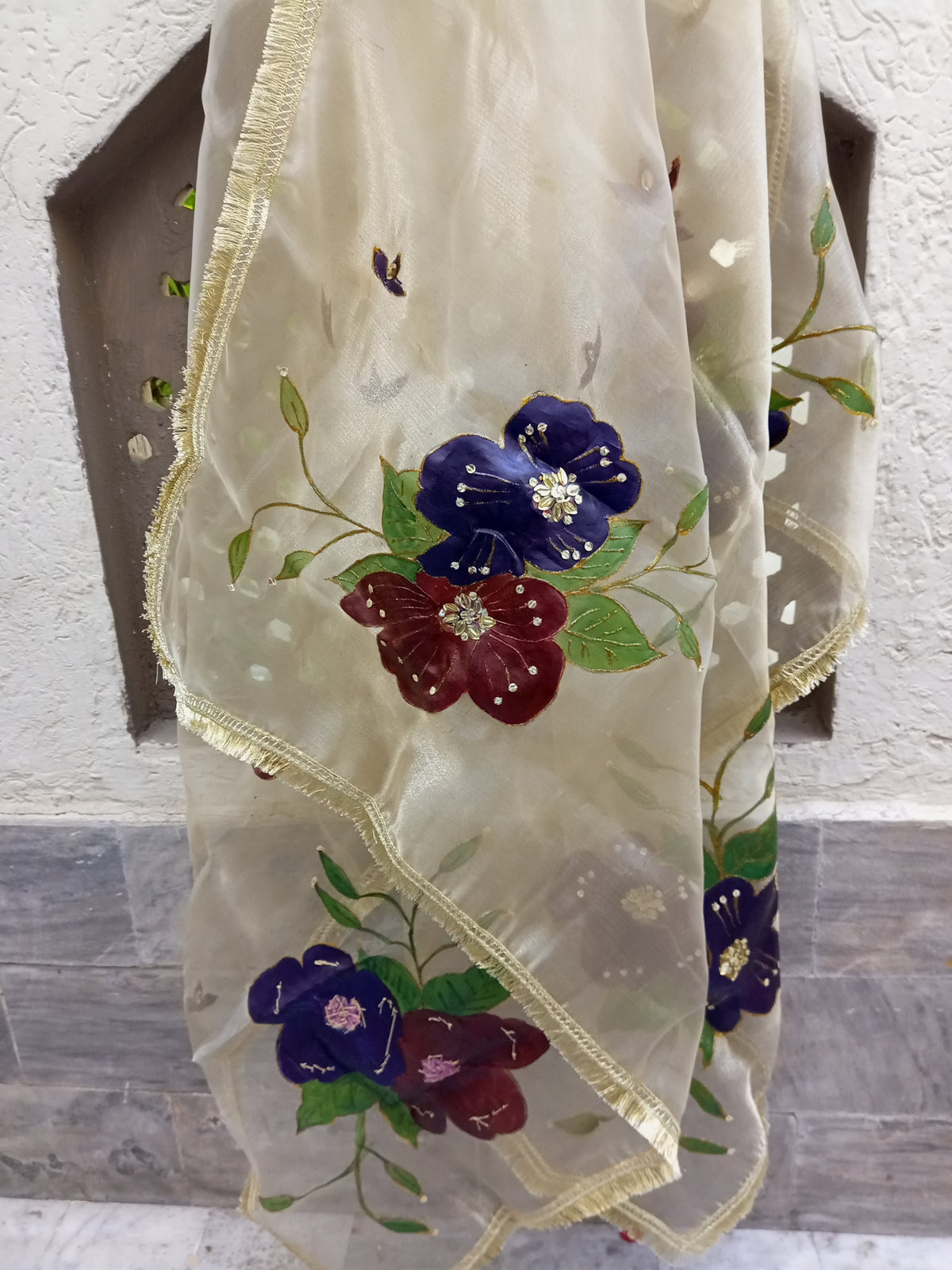 Handpainted organza dupata
