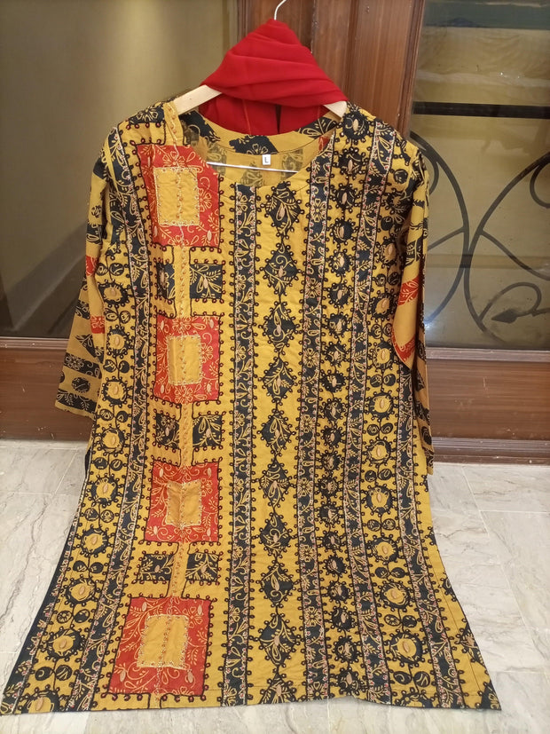 Hand work lawn shirt