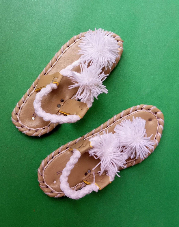 CHKBC_254_ White Balochi Chapal